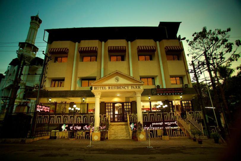 Hotel Residency Park Mangalore Buitenkant foto